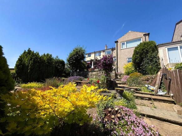 3 bed Semi-Detached for sale Image 12