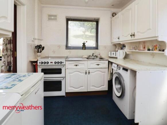 2 bed Semi-Detached for sale Image 6