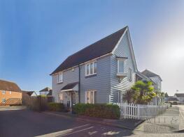 16, Shearers Way, Rye TN31 7UZ
