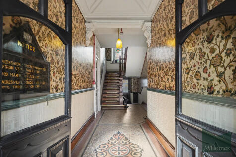 Parkview Mansions, Highgate High Street