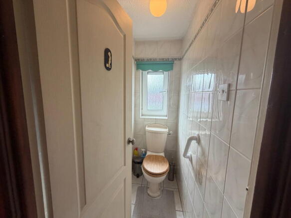 3 bed Terraced for sale Image 12