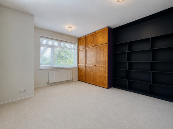 3 bed Semi-Detached for sale Image 8