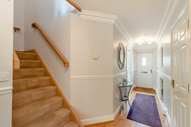 8556436-interior13.jpg