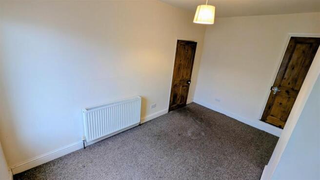 2 bed End of Terrace to rent Image 10