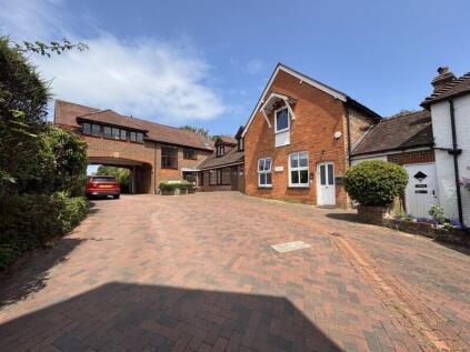 High Street, Cranleigh