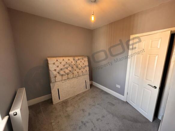2 bed End of Terrace to rent Image 8