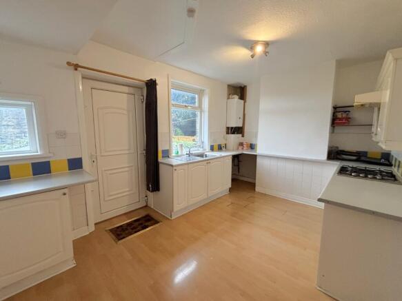 2 bed Terraced for sale Image 5