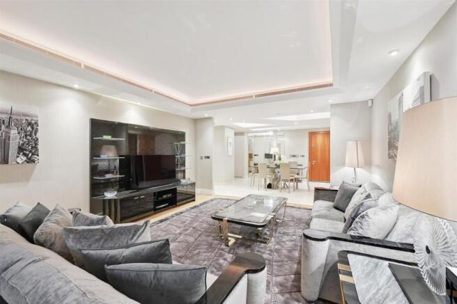 Apartment 2.4 10, Lancelot Place (9).jpg