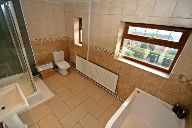Master ensuite