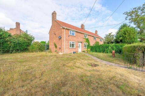 Manor Road, Roydon