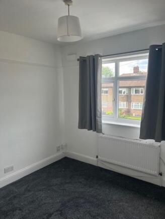 front bedroom.jpg