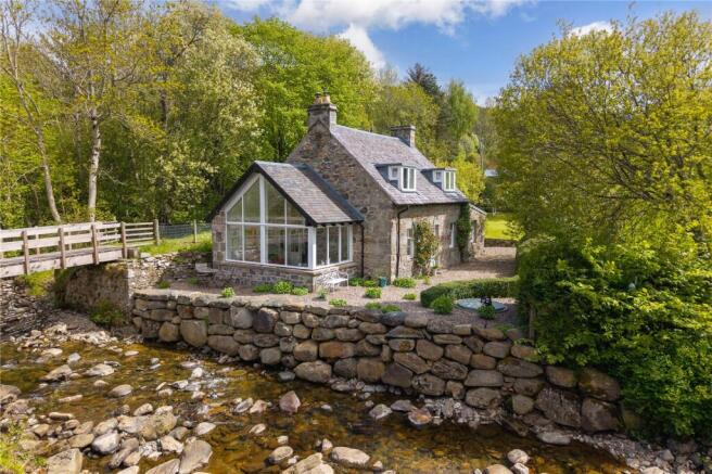 Pier Cottage