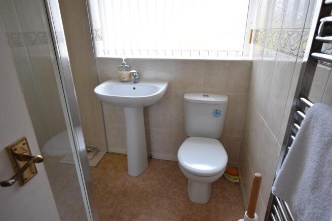 2 bed Semi-Detached Bungalow for sale Image 10