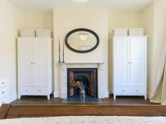 Bedroom A.jpg