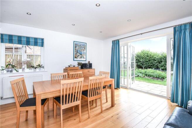Kitchen/ Dining Room