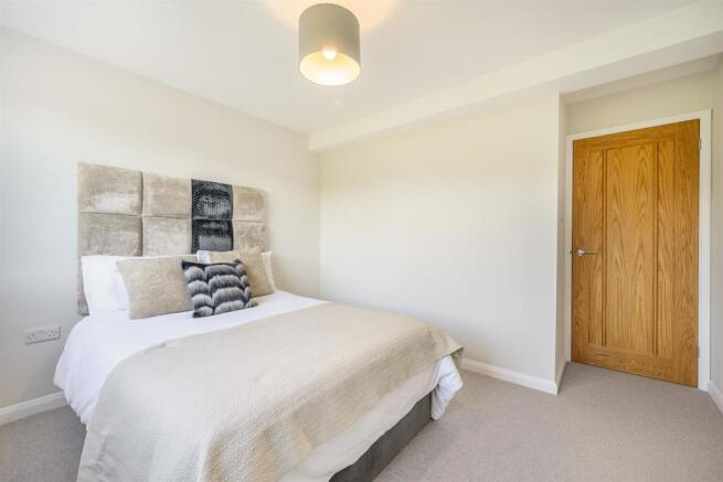 8482132-interior52.jpg