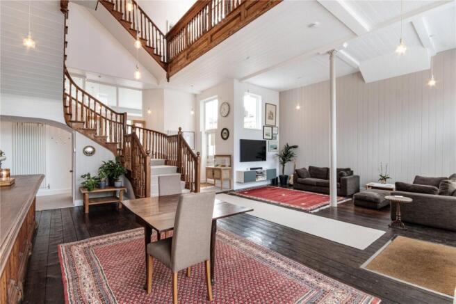 Sitting/Dining Rm
