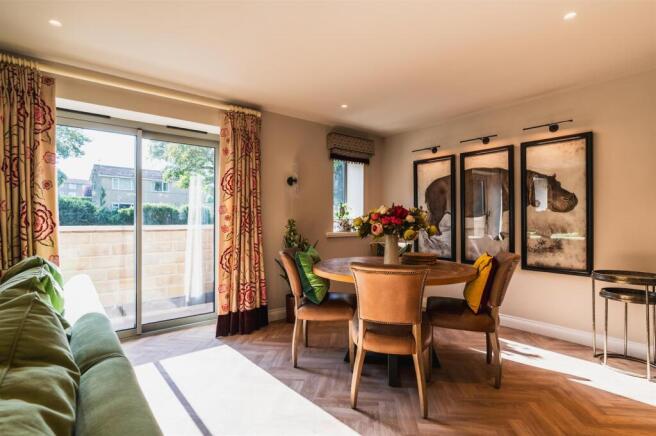 2 bed Apartment for sale Image 8