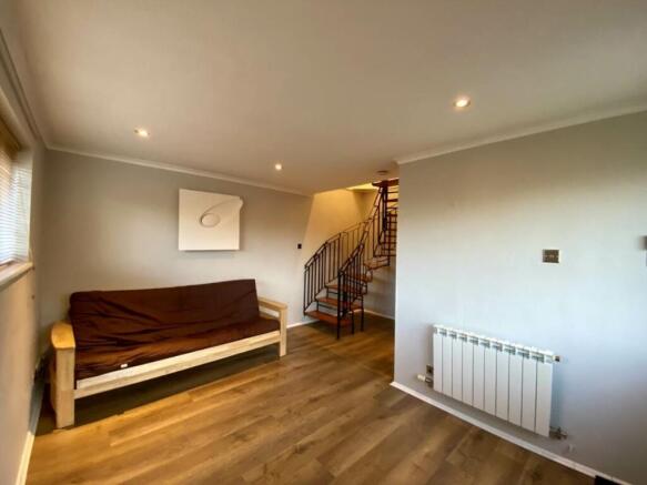 Sitting room.