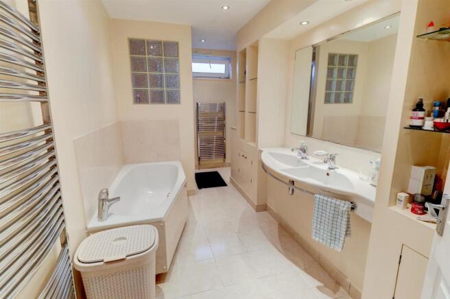 Family Sized Bathroom