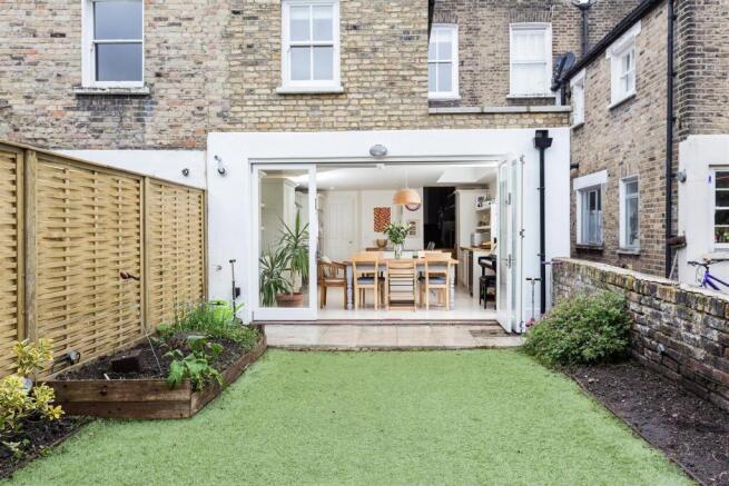 LLSN_Aden Grove_N16 