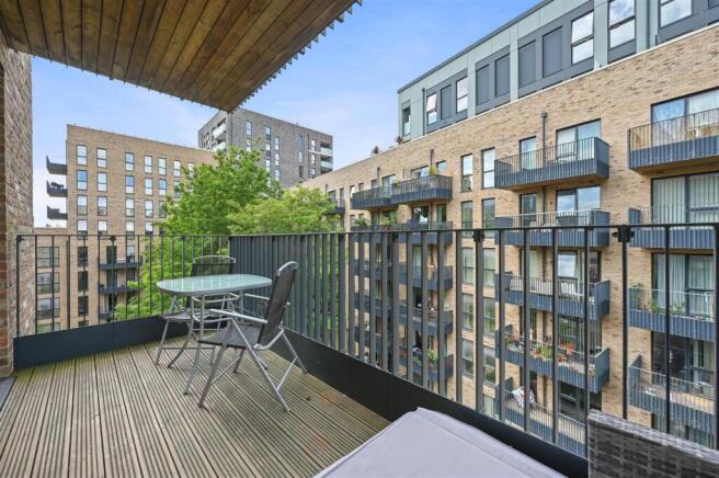 AR - Dickinson Court1.JPG