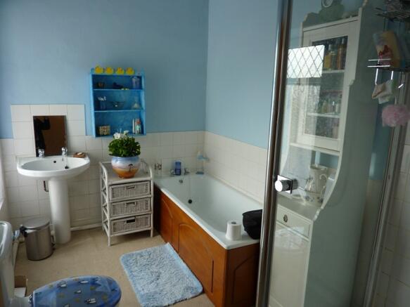 Photo 18