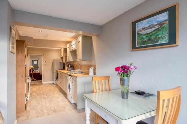 4 bed Cottage for sale Image 9