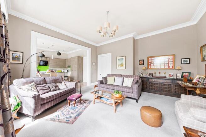 4 bed Duplex for sale Image 11