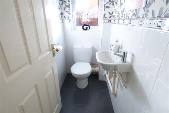 Downstairs WC/Cloakr