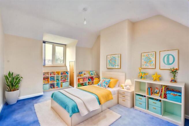 Qnbd_UAtKEy8BZADzqDA9Q - Kids Room - Standard - 1.