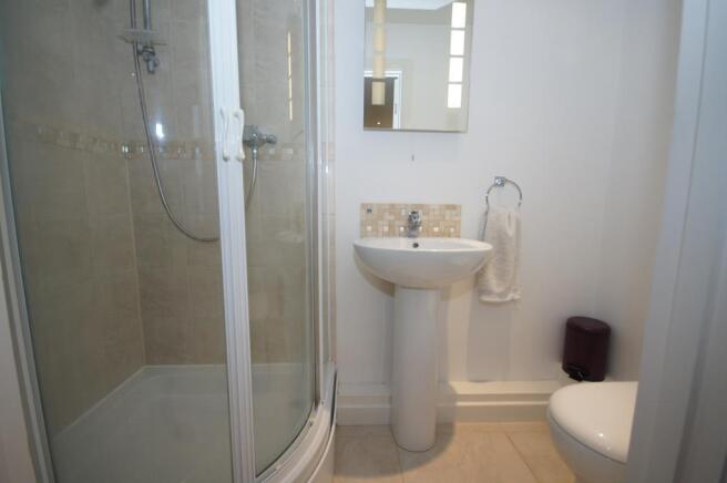 En Suite Shower Rm