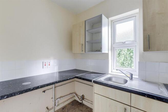 Blenheim Avenue, Nottingham, NG3 photo 4