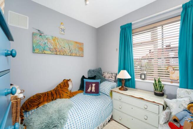 2 bed Semi-Detached Bungalow for sale Image 7