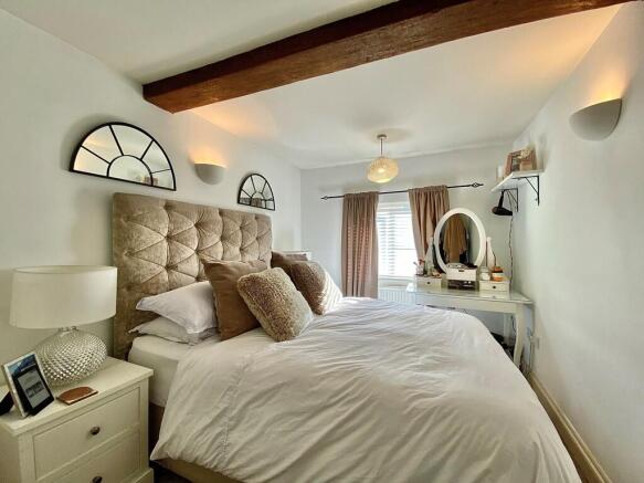 Bedroom master