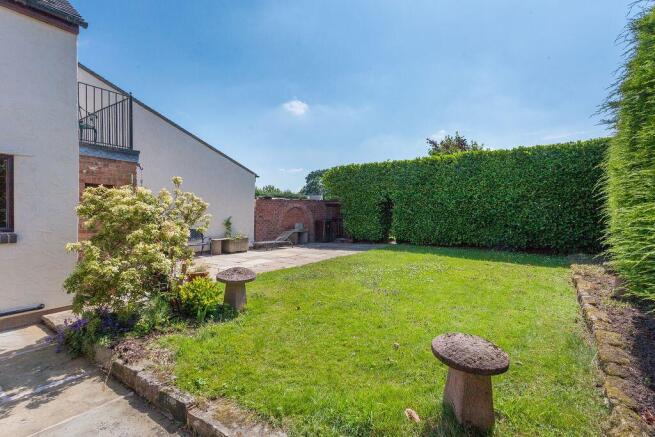 FARMHOUSE REAR