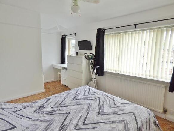 Bedroom 1 - 2