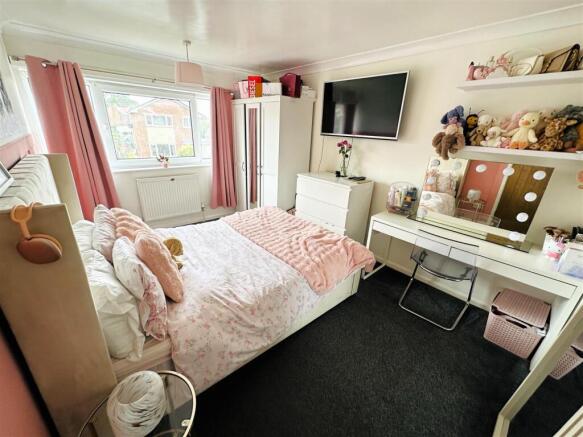 3 bed Detached for sale Image 11