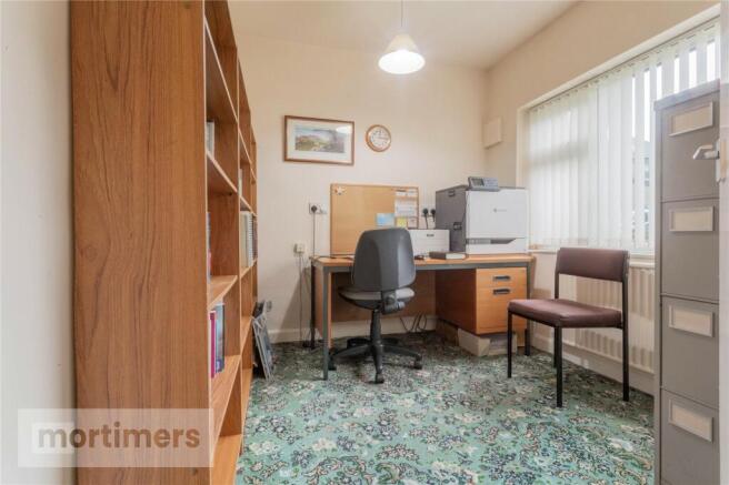 Office/Bedroom 4