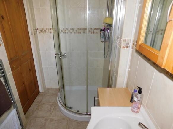 sshower room 2