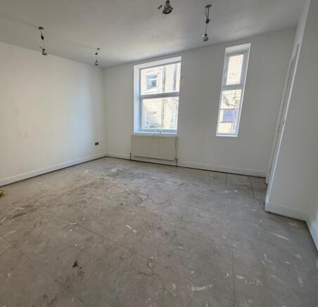 1 bed Ground Flat for sale Image 3
