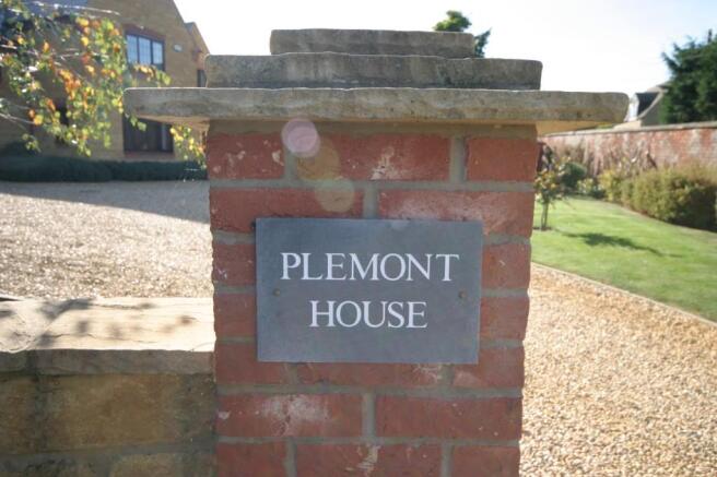 Name plaque