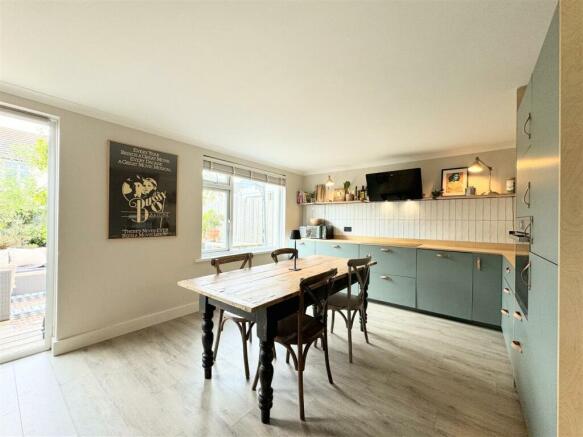 Kitchen Diner