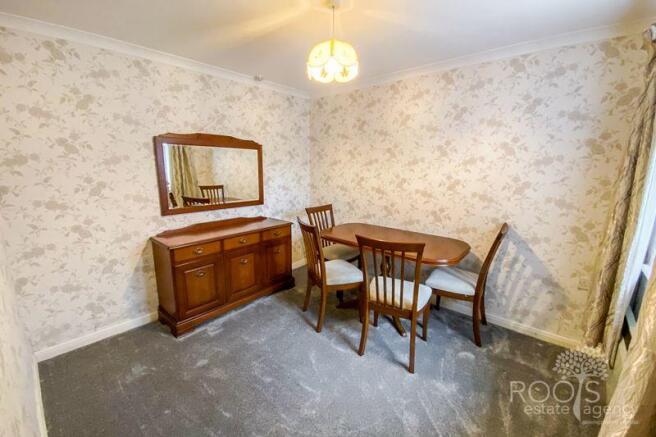 Dining/Bed 2