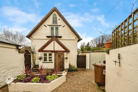 Church End, Haddenham, Aylesbury