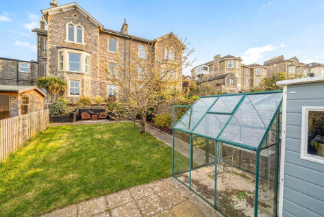 Southside, Weston super Mare - OUTSTANDING PERIOD FLAT