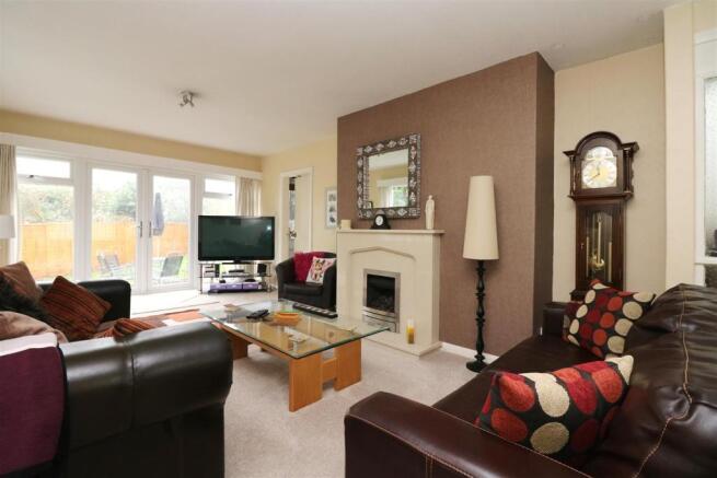 Lounge / Dining Room