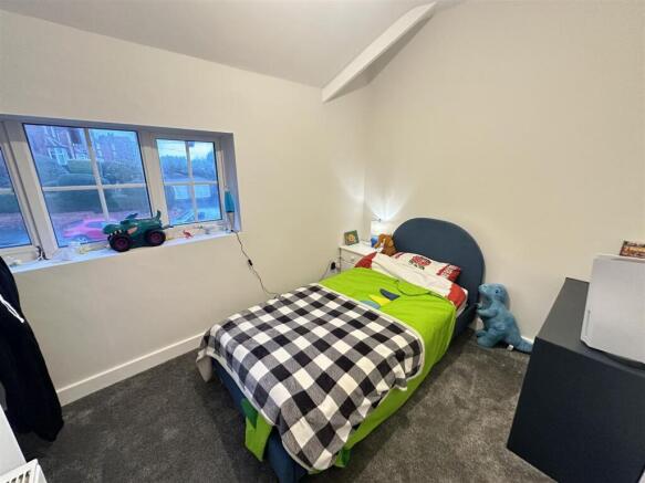 5 bed Apartment for sale Image 12