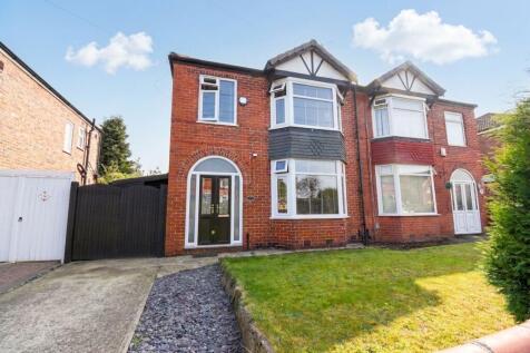 Peel Green Road, Eccles, M30