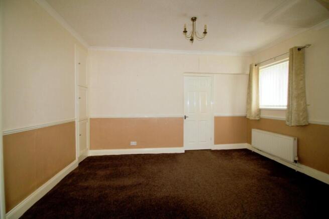 3 bed Semi-Detached for sale Image 6